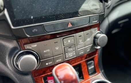 Toyota Highlander III, 2012 год, 2 150 000 рублей, 21 фотография
