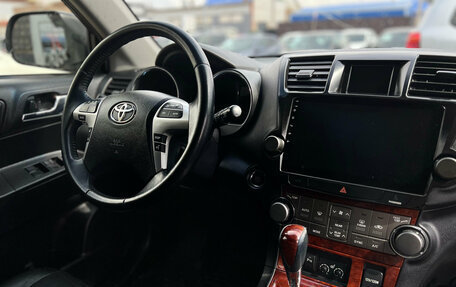 Toyota Highlander III, 2012 год, 2 150 000 рублей, 33 фотография