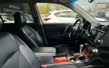 Toyota Highlander III, 2012 год, 2 150 000 рублей, 32 фотография