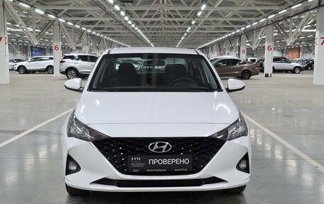 Hyundai Solaris II рестайлинг, 2021 год, 1 540 000 рублей, 2 фотография