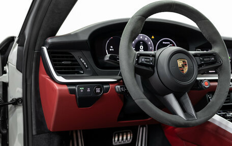 Porsche 911, 2025 год, 26 990 000 рублей, 16 фотография