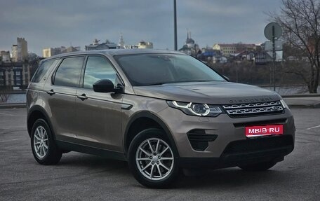 Land Rover Discovery Sport I рестайлинг, 2015 год, 2 100 000 рублей, 1 фотография