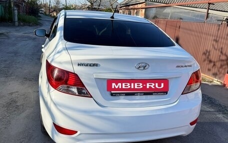 Hyundai Solaris II рестайлинг, 2012 год, 790 000 рублей, 3 фотография