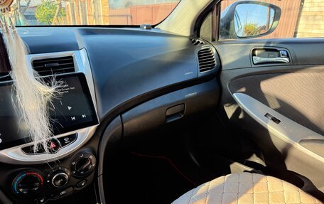 Hyundai Solaris II рестайлинг, 2012 год, 790 000 рублей, 10 фотография