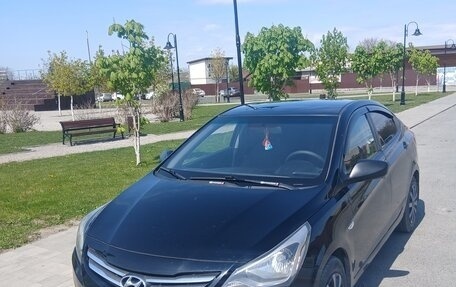 Hyundai Solaris II рестайлинг, 2015 год, 815 000 рублей, 3 фотография