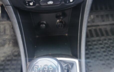 Hyundai Solaris II рестайлинг, 2015 год, 815 000 рублей, 15 фотография