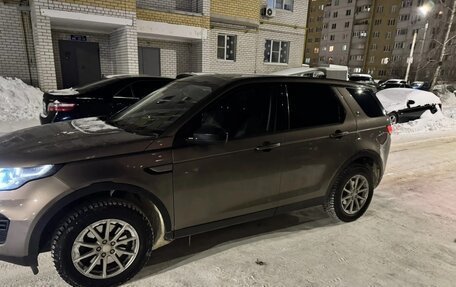 Land Rover Discovery Sport I рестайлинг, 2015 год, 2 100 000 рублей, 7 фотография