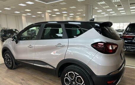 Renault Kaptur I рестайлинг, 2021 год, 1 890 000 рублей, 10 фотография