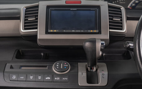 Honda Freed I, 2012 год, 1 149 000 рублей, 16 фотография