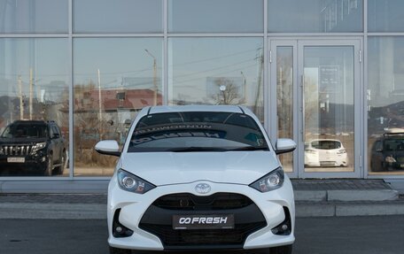Toyota Yaris, 2021 год, 1 160 000 рублей, 3 фотография