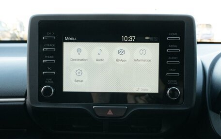 Toyota Yaris, 2021 год, 1 160 000 рублей, 19 фотография