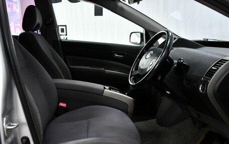 Toyota Prius, 2011 год, 997 000 рублей, 11 фотография