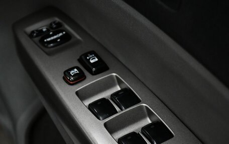 Toyota Prius, 2011 год, 997 000 рублей, 20 фотография