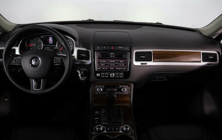 Volkswagen Touareg III, 2016 год, 2 649 000 рублей, 16 фотография