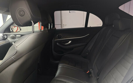 Mercedes-Benz E-Класс, 2020 год, 4 650 000 рублей, 17 фотография