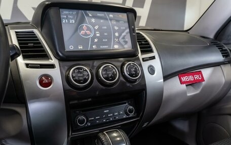 Mitsubishi Pajero Sport II рестайлинг, 2011 год, 1 890 000 рублей, 19 фотография