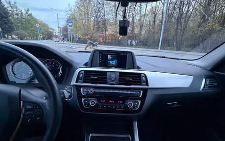 BMW 1 серия, 2018 год, 2 000 000 рублей, 5 фотография