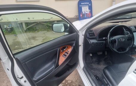 Toyota Camry, 2007 год, 1 470 000 рублей, 2 фотография