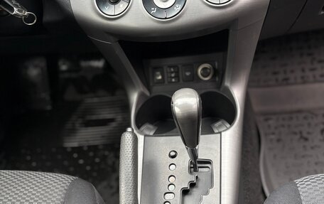 Toyota RAV4, 2006 год, 1 070 000 рублей, 13 фотография