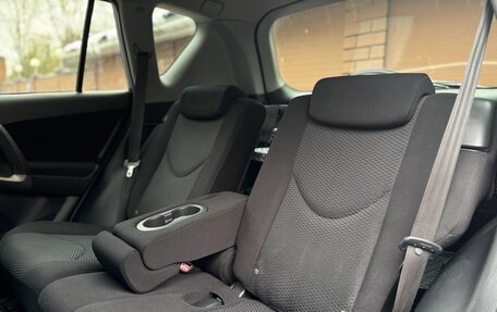 Toyota RAV4, 2006 год, 1 070 000 рублей, 9 фотография