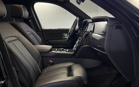 Rolls-Royce Cullinan, 2026 год, 71 900 000 рублей, 28 фотография