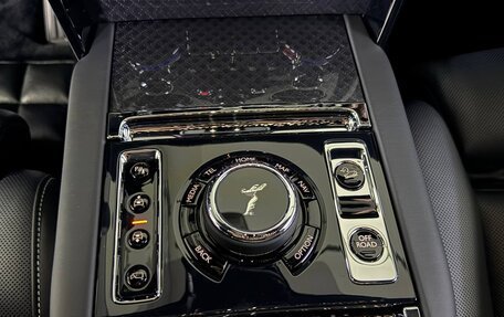 Rolls-Royce Cullinan, 2026 год, 71 900 000 рублей, 21 фотография