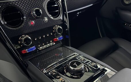 Rolls-Royce Cullinan, 2026 год, 71 900 000 рублей, 19 фотография