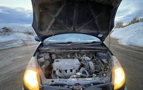 Toyota FunCargo, 2001 год, 270 000 рублей, 31 фотография