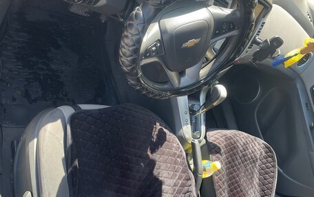 Chevrolet Cruze II, 2010 год, 780 000 рублей, 9 фотография