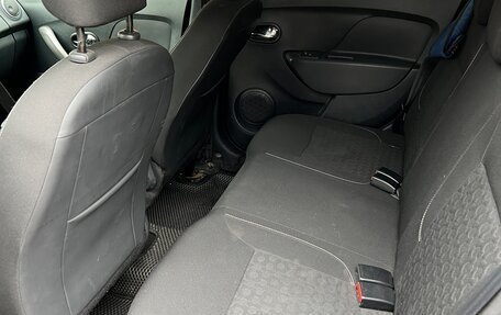 Renault Logan II, 2015 год, 650 000 рублей, 14 фотография