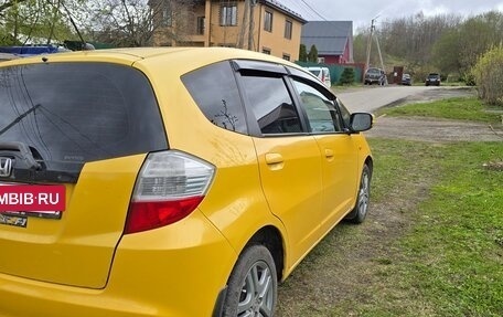 Honda Jazz II рестайлинг, 2008 год, 600 000 рублей, 10 фотография