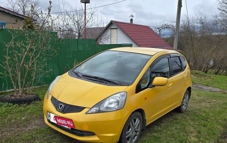 Honda Jazz II рестайлинг, 2008 год, 600 000 рублей, 12 фотография