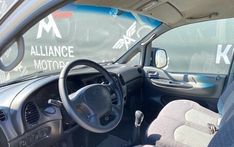 Hyundai H-1 II рестайлинг, 2005 год, 525 000 рублей, 11 фотография