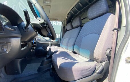 Hyundai H-1 II рестайлинг, 2005 год, 525 000 рублей, 10 фотография