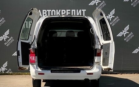 Hyundai H-1 II рестайлинг, 2005 год, 525 000 рублей, 7 фотография