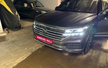 Volkswagen Touareg III, 2022 год, 7 500 000 рублей, 2 фотография