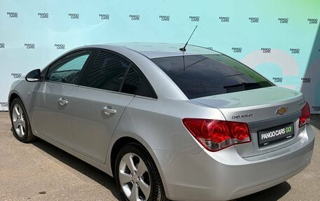 Chevrolet Cruze II, 2010 год, 795 000 рублей, 5 фотография