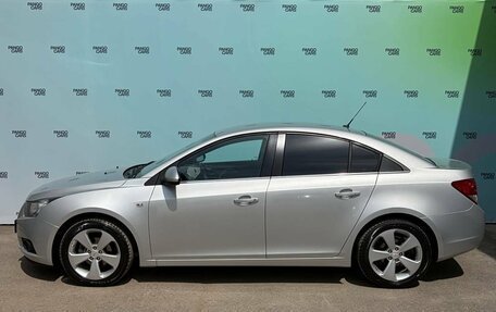 Chevrolet Cruze II, 2010 год, 795 000 рублей, 4 фотография