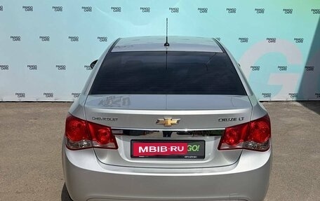 Chevrolet Cruze II, 2010 год, 795 000 рублей, 6 фотография