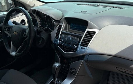 Chevrolet Cruze II, 2010 год, 795 000 рублей, 21 фотография