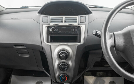 Toyota Vitz, 2010 год, 639 000 рублей, 16 фотография