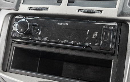 Toyota Vitz, 2010 год, 639 000 рублей, 17 фотография