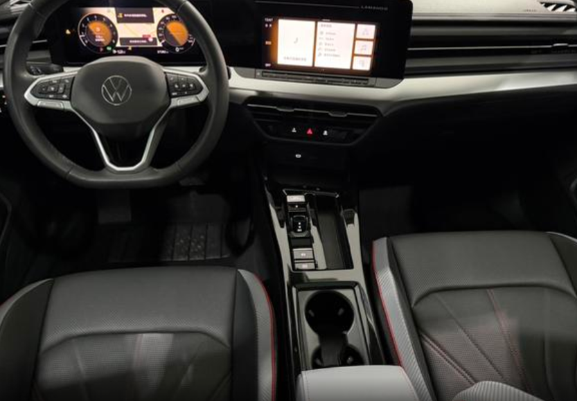 Volkswagen Lavida, 2023 год, 2 090 000 рублей, 5 фотография