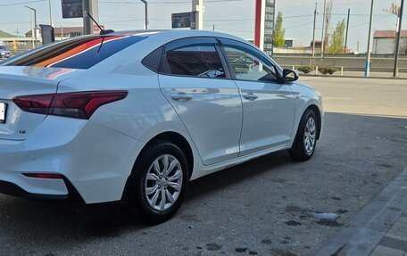 Hyundai Solaris II рестайлинг, 2019 год, 1 030 000 рублей, 2 фотография