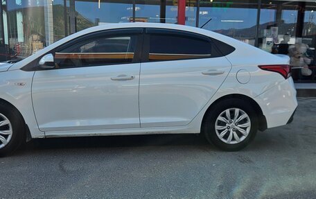 Hyundai Solaris II рестайлинг, 2019 год, 1 030 000 рублей, 4 фотография