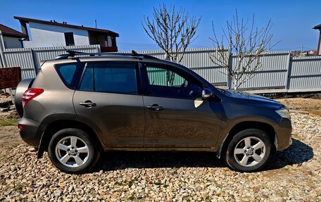 Toyota RAV4, 2010 год, 1 350 000 рублей, 2 фотография