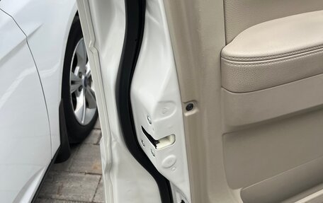 Mitsubishi Pajero IV, 2019 год, 4 900 000 рублей, 10 фотография