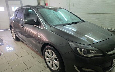 Opel Astra J, 2012 год, 630 000 рублей, 2 фотография