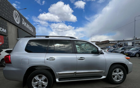 Toyota Land Cruiser 200, 2014 год, 4 350 000 рублей, 8 фотография