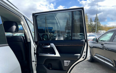 Toyota Land Cruiser 200, 2014 год, 4 350 000 рублей, 26 фотография